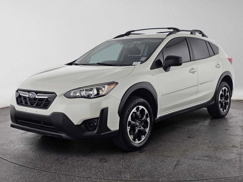 Used 2022 Subaru Crosstrek 2.0i AWD/4WD image 7