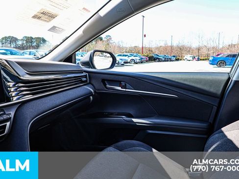 Used 2025 Toyota Camry LE image 47