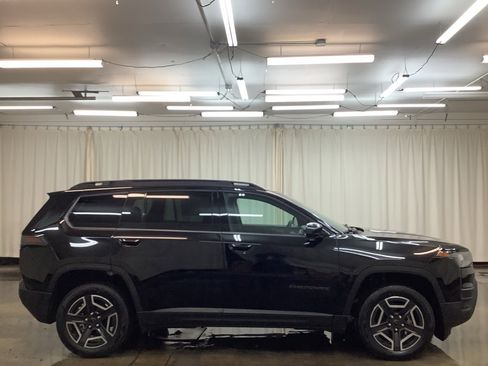 New 2026 Jeep Cherokee Laredo AWD/4WD image 5