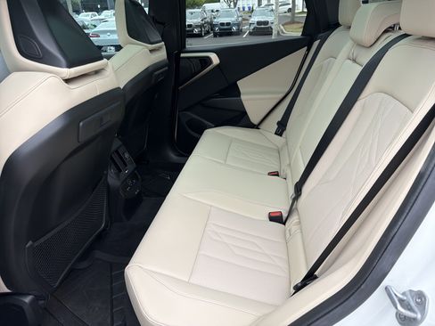 Used 2025 BMW X3 xDrive30i w/ Premium Package AWD/4WD image 31