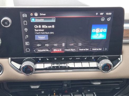 Used 2025 GMC Canyon Denali AWD/4WD image 5