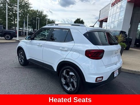 Used 2026 Hyundai Venue SEL FWD image 5