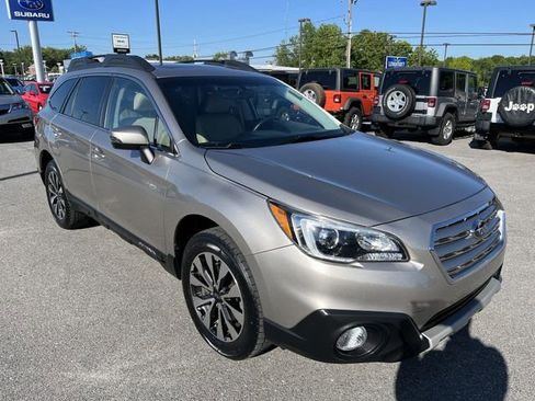 Used 2017 Subaru Outback 2.5i Limited AWD/4WD image 11