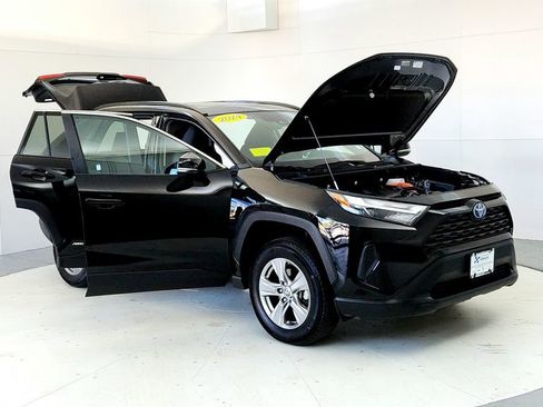 Used 2024 Toyota RAV4 XLE w/ Convenience Package AWD/4WD image 12