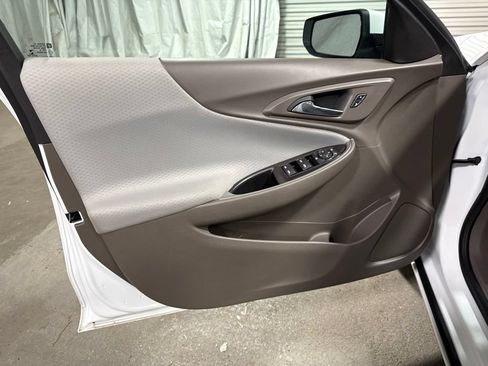 Used 2024 Chevrolet Malibu LT FWD image 20