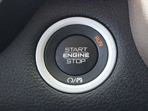 Used 2019 RAM 1500 Laramie AWD/4WD image 24