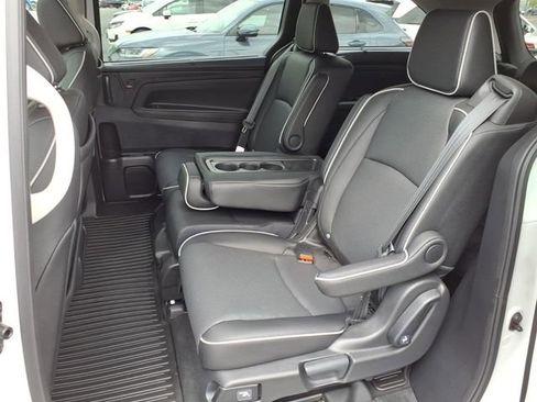Certified 2026 Honda Odyssey Elite image 7
