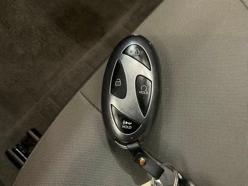 Used 2025 Hyundai Elantra SEL FWD image 27
