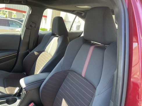 Certified 2024 Toyota Corolla SE w/ SE Package FWD image 16