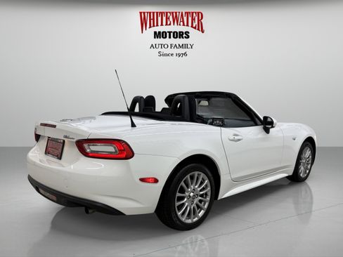 Used 2018 FIAT 124 Spider Classica w/ Technology Group image 6