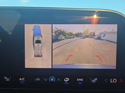 Certified 2026 Chevrolet Traverse Z71 w/ Driver Confidence Package AWD/4WD image 30