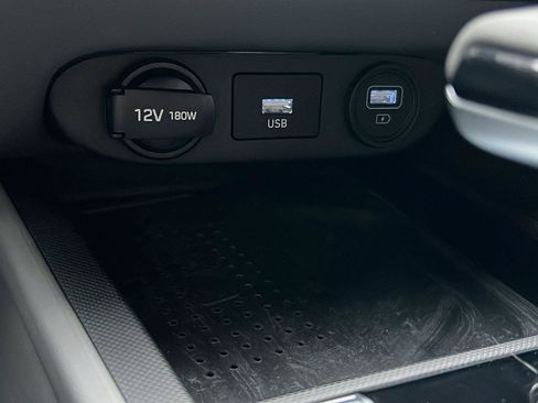 Used 2021 Hyundai Elantra SEL w/ Convenience Package image 23