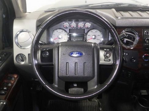 Used 2010 Ford F350 4x4 Crew Cab Super Duty image 9