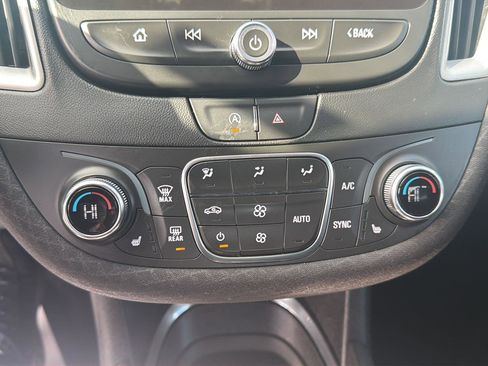Used 2023 Chevrolet Malibu LT FWD image 24