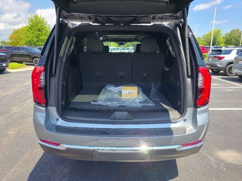 New 2026 GMC Yukon XL Elevation w/ Elevation Premium Package AWD/4WD image 27