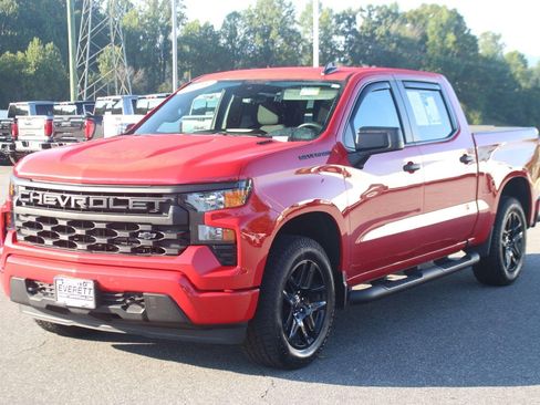 Used 2025 Chevrolet Silverado 1500 Custom w/ Turbomax Blackout Package AWD/4WD image 3