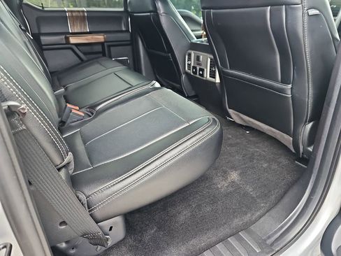 Used 2018 Ford F150 Lariat w/ Equipment Group 502A Luxury AWD/4WD image 15