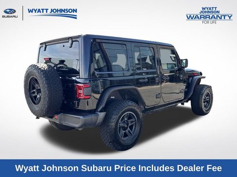 Used 2024 Jeep Wrangler Unlimited Sahara AWD/4WD image 6