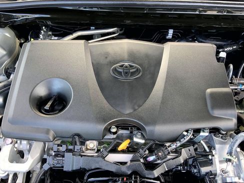 Used 2024 Toyota Camry LE FWD image 32
