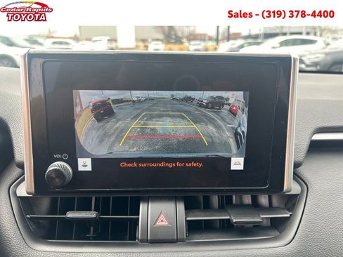 Certified 2023 Toyota RAV4 XLE w/ Convenience Package image 19