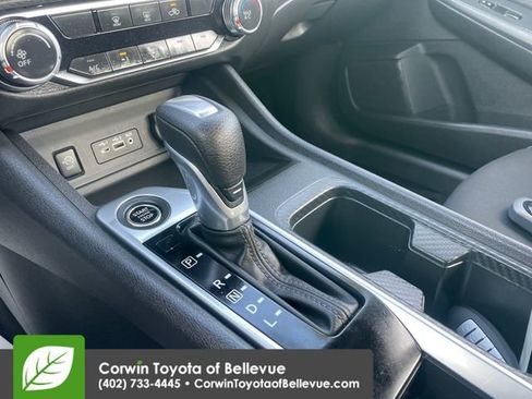 Used 2025 Nissan Sentra SV FWD image 14