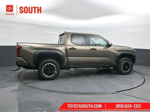 New 2026 Toyota Tacoma TRD Off-Road w/ TRD Off Road Premium Package image 3