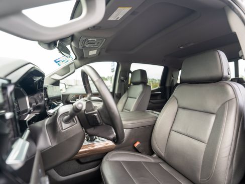 Used 2024 Chevrolet Silverado 1500 RST AWD/4WD image 8