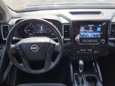 Used 2022 Nissan Frontier SV AWD/4WD image 18