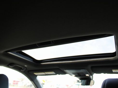 Used 2025 Honda CR-V Sport Touring image 29