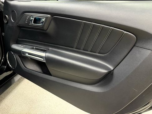 Used 2017 Ford Mustang GT Premium w/ GT Performance Package image 13