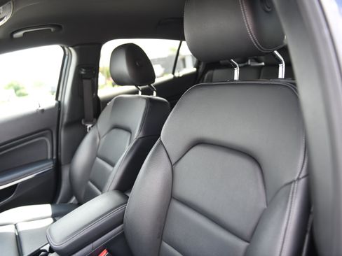 Used 2020 Mercedes-Benz GLA 250 image 15