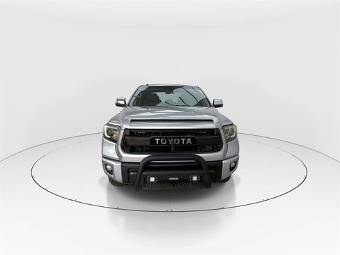Used 2017 Toyota Tundra Limited image 3
