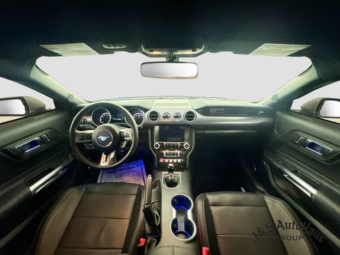 Used 2019 Ford Mustang GT Premium w/ GT Performance Package RWD image 28