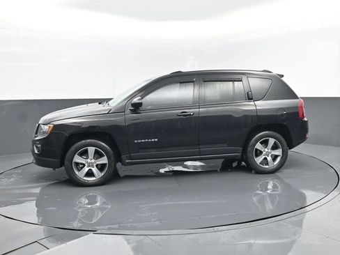 Used 2016 Jeep Compass High Altitude AWD/4WD image 5