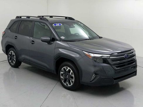 Used 2026 Subaru Forester Premium AWD/4WD image 1