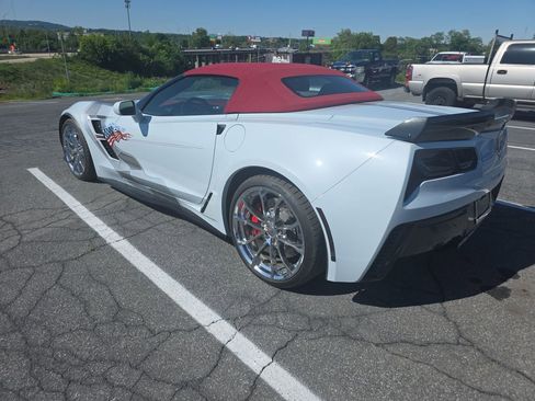 Used 2019 Chevrolet Corvette Grand Sport RWD image 10