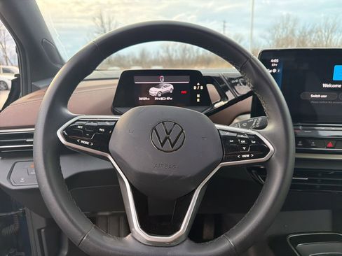 Used 2023 Volkswagen ID.4 2WD image 10