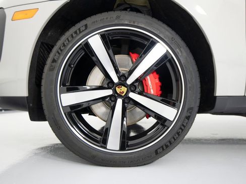 New 2026 Porsche Macan S image 47