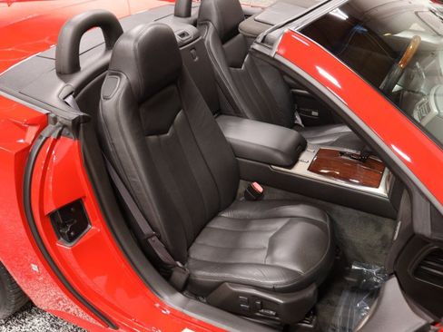 Used 2007 Cadillac XLR RWD image 46