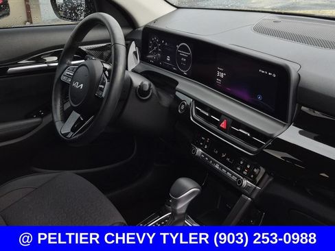 Used 2024 Kia Seltos S FWD image 9