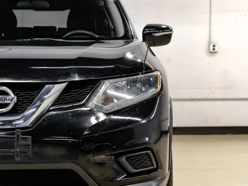 Used 2015 Nissan Rogue SV w/ SV Family Package FWD image 54
