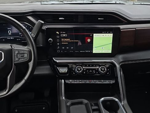 Used 2024 GMC Sierra 3500 Denali Ultimate image 13