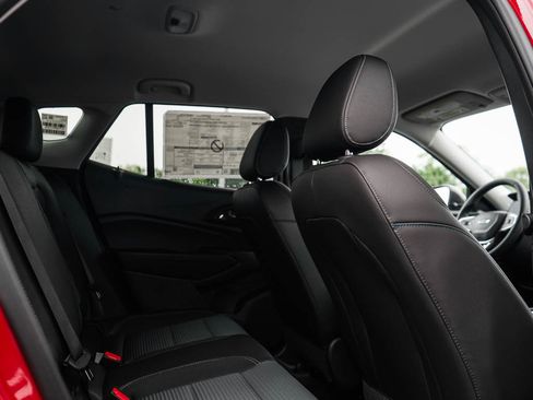 New 2026 Chevrolet Trax LT w/ Driver Confidence Package FWD image 11