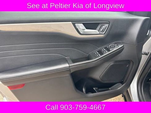 Used 2022 Ford Escape SEL FWD image 16