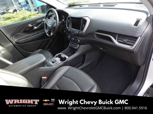Used 2022 GMC Terrain AT4 image 30