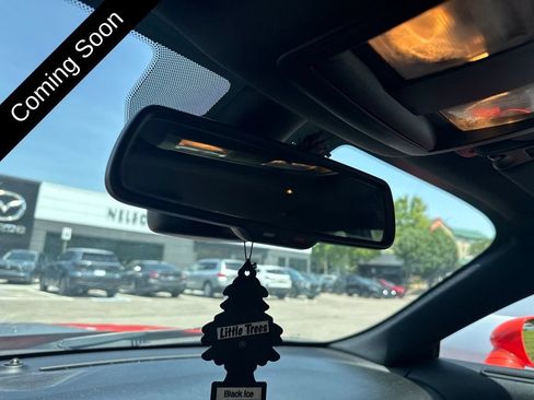 Used 2017 Dodge Challenger R/T RWD image 19
