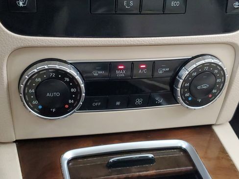 Used 2015 Mercedes-Benz GLK 350 4MATIC image 22