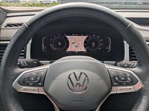 Used 2023 Volkswagen Atlas Cross Sport SEL R-Line AWD/4WD image 40