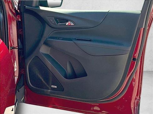 Used 2024 Chevrolet Equinox RS w/ RS Leather Package image 18