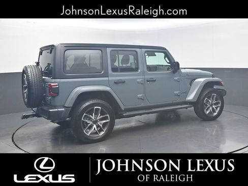 Used 2024 Jeep Wrangler Unlimited w/ Convenience Group image 6